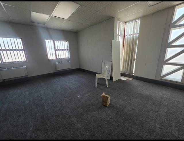 949M² WAREHOUSE TO LET IN CROWN